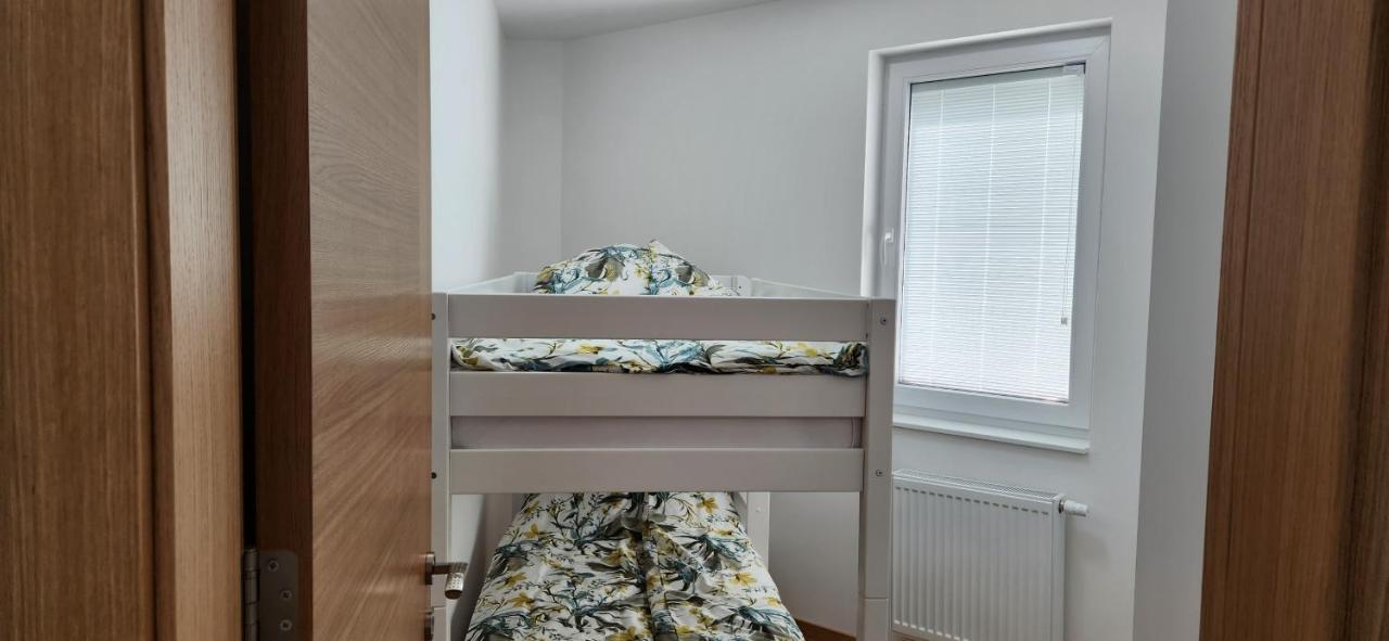 Brand New Two Bedroom And One Living Room Apartment In A Great Location! 塞拉耶佛 外观 照片